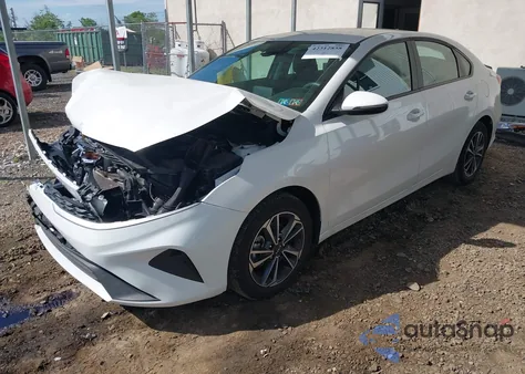 2024 Kia Forte Lxs из США, поврежденный, VIN 3KPF24AD9RE834172